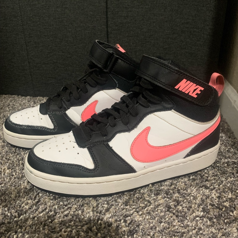 Nike Court Borough Mid 2